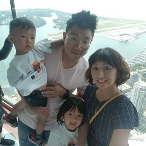 Meet your Posher, Joy